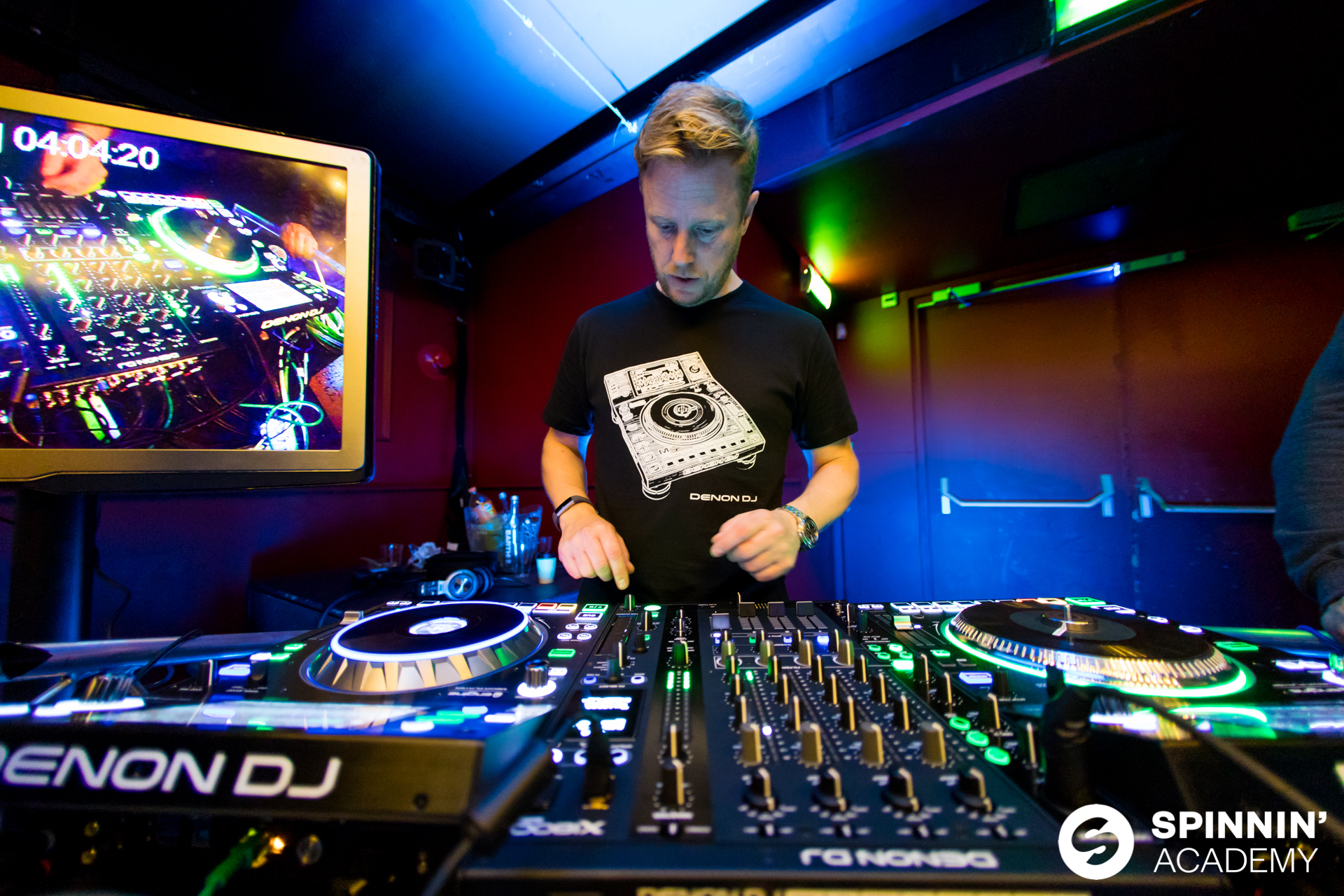 Educating The Next Generation Of Producers With Denon Dj Spinnin Records Stream tracks and playlists from spinnin' records on your desktop or mobile device. educating the next generation of producers with denon dj spinnin records
