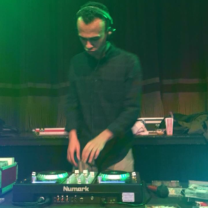 DJ Azza