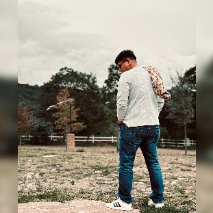 Luis JR