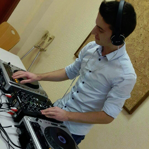 DJ Val