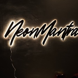 neonmantra